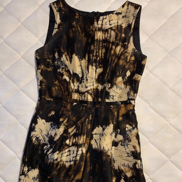 Summer dress - Picture 1 of 3